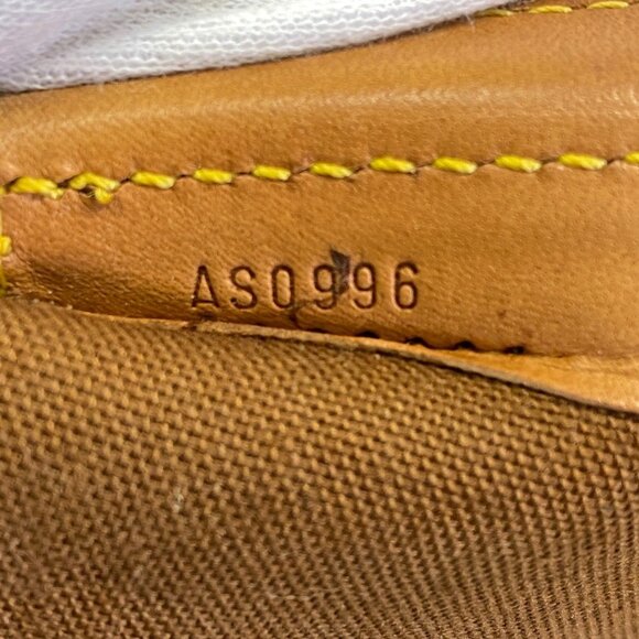 LOUIS VUITTON Brown Damier Tote Bag - Picture 13 of 14